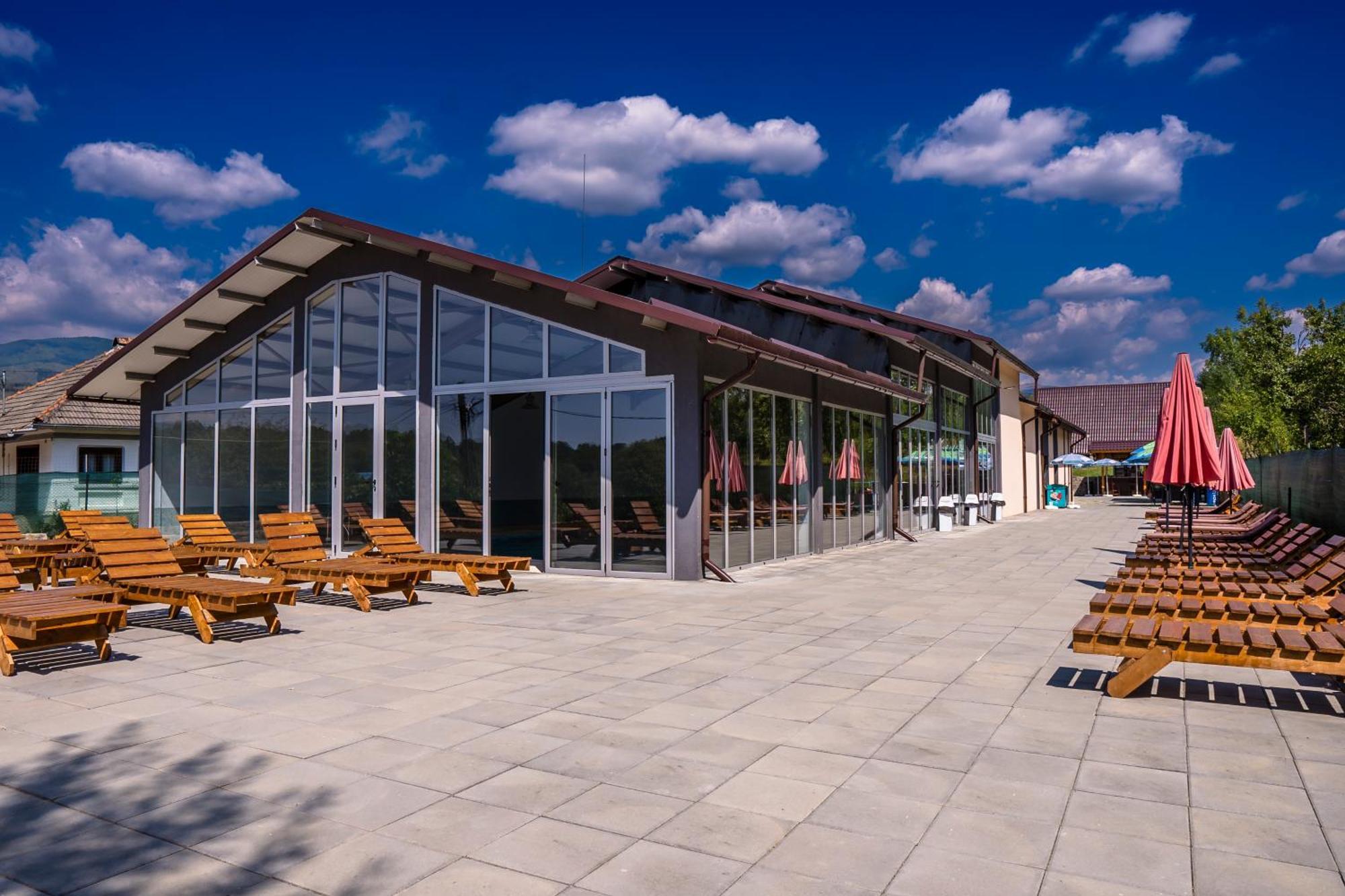 Aquacool Hotel Crasna  Exterior foto